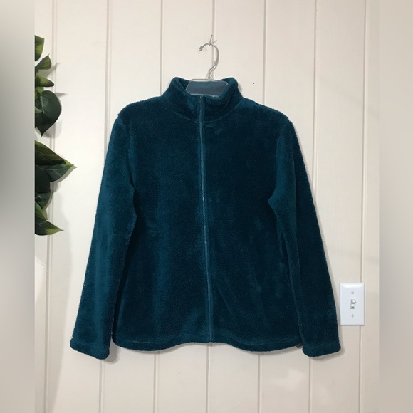 Shenanigans Hunter Green Fleece Jacket
Size Small 4 - 6
Zipper Close - 2 Pockets - Picture 10 of 13